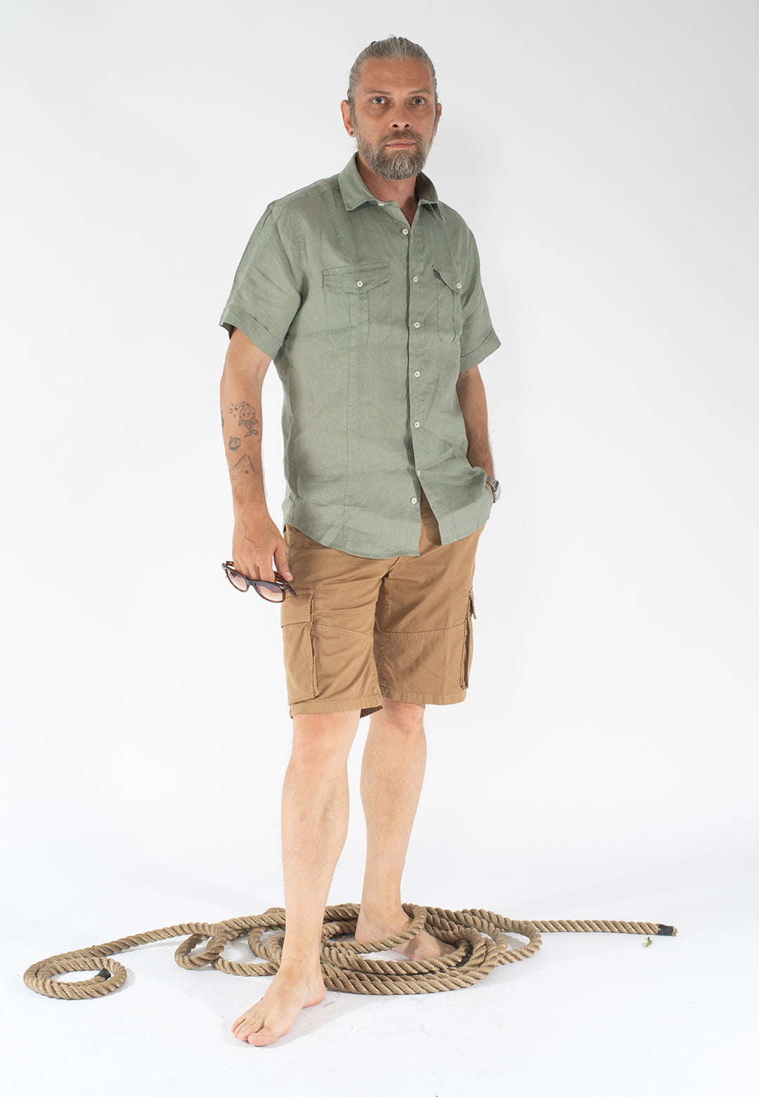 Bermuda uomo cargo in cotone con tasconi