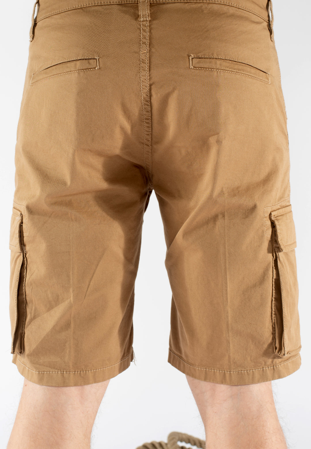 Bermuda uomo cargo in cotone con tasconi