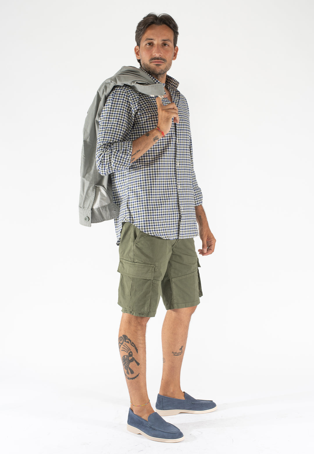 Bermuda uomo cargo in cotone con tasconi
