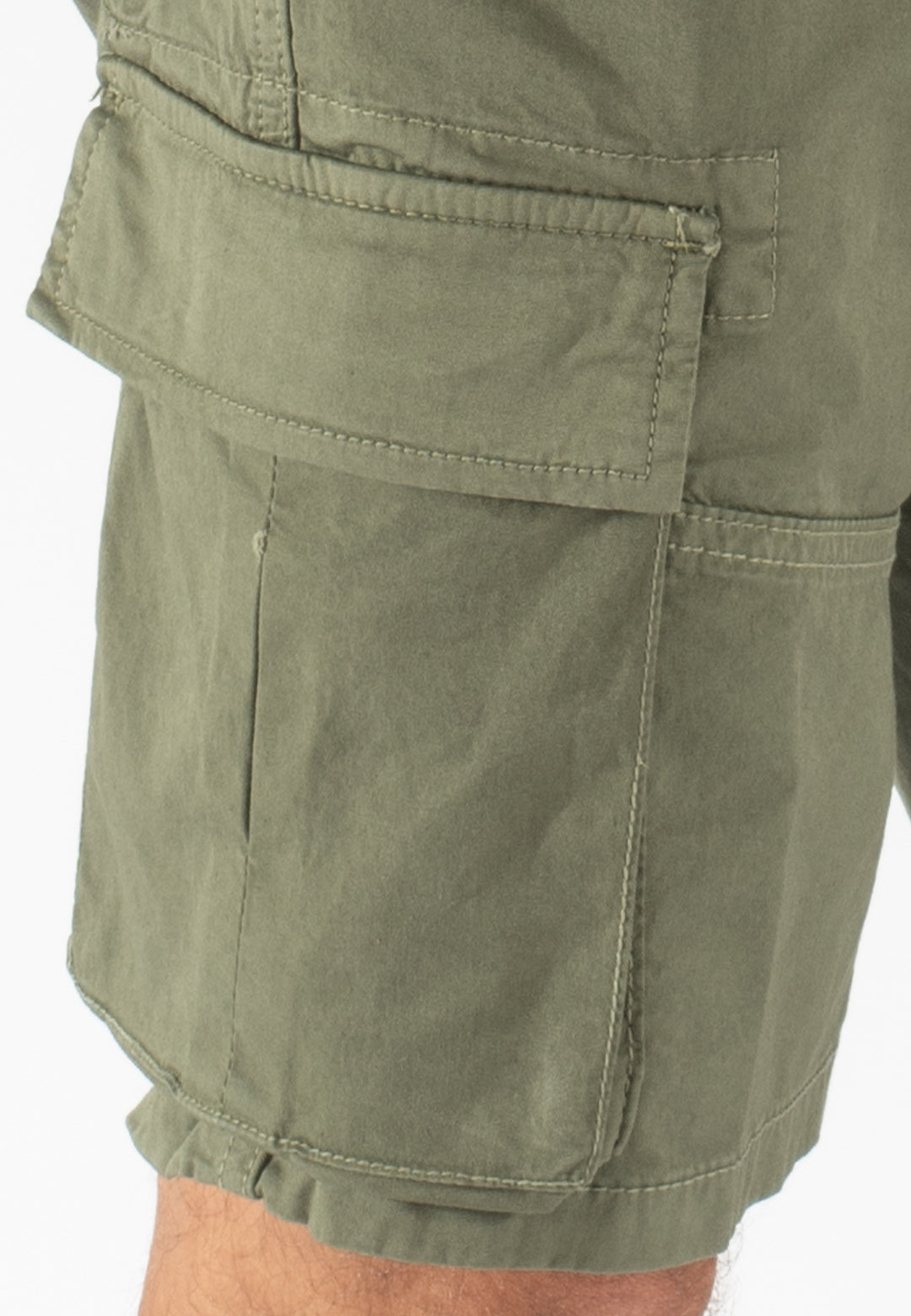 Bermuda uomo cargo in cotone con tasconi