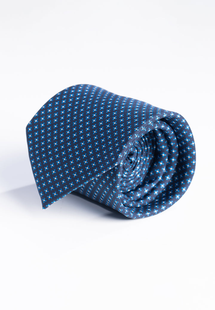 Cravatta uomo blu con micro fantasia geometrica in pura seta