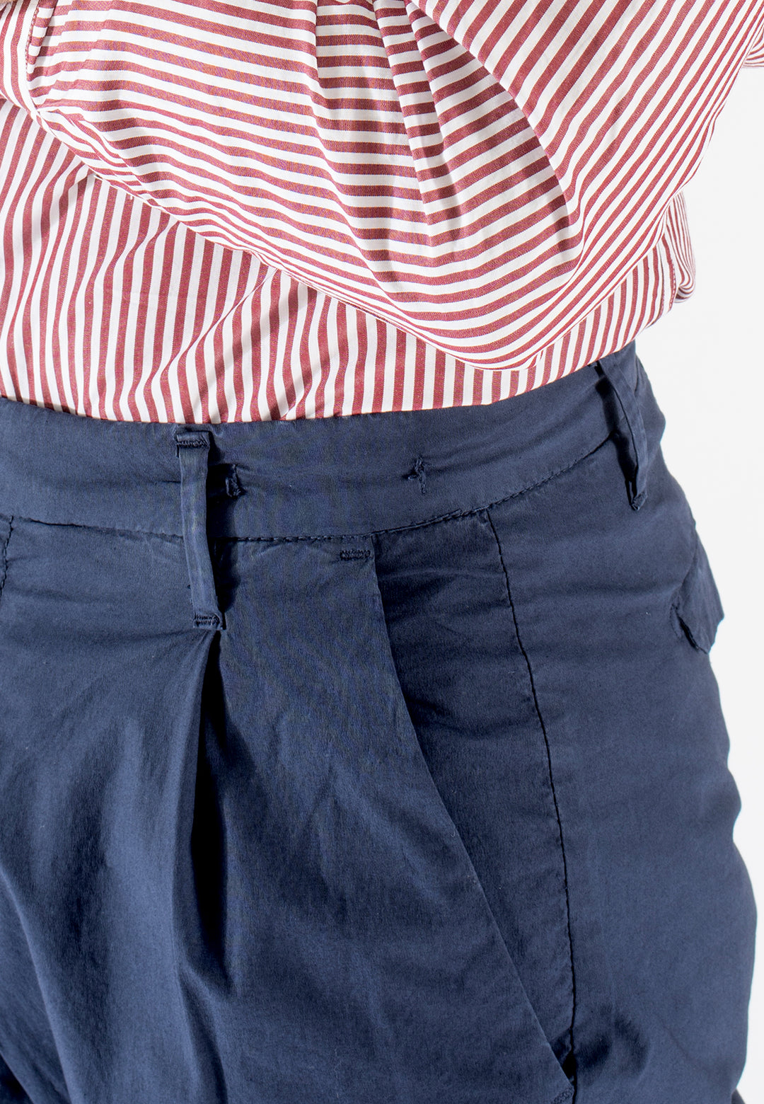 Pantalone uomo in cotone elasticizzato con pince