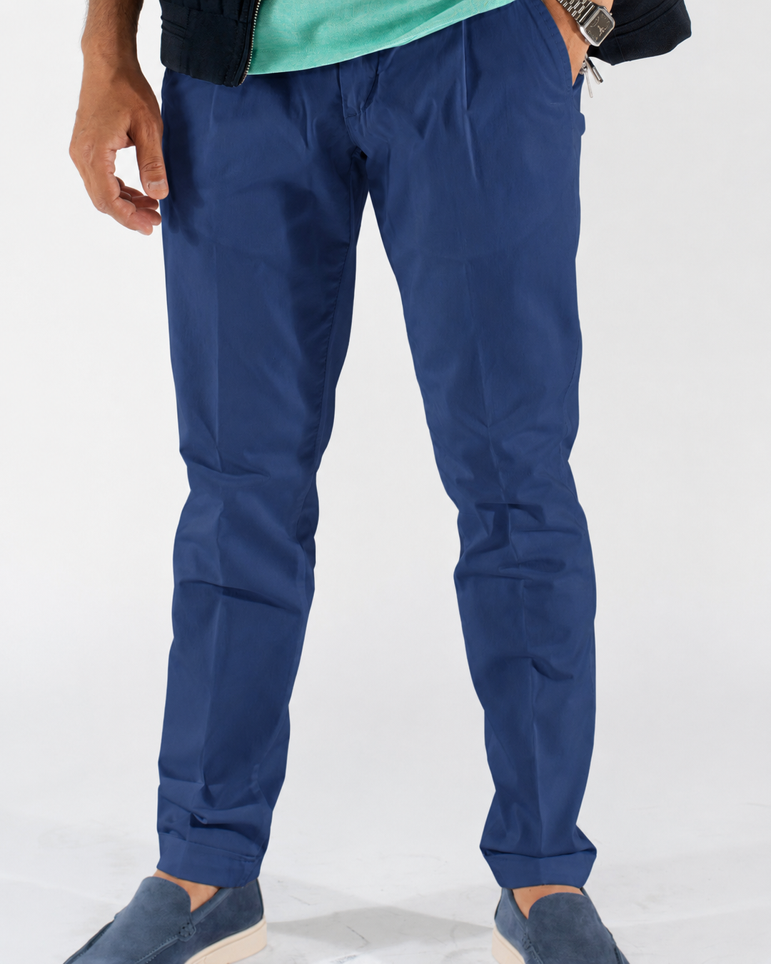Pantalone uomo in cotone con pince e fondo con risvolto
