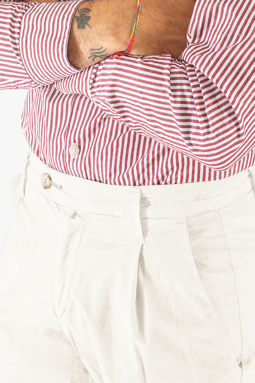 Pantalone uomo in cotone elasticizzato con pince