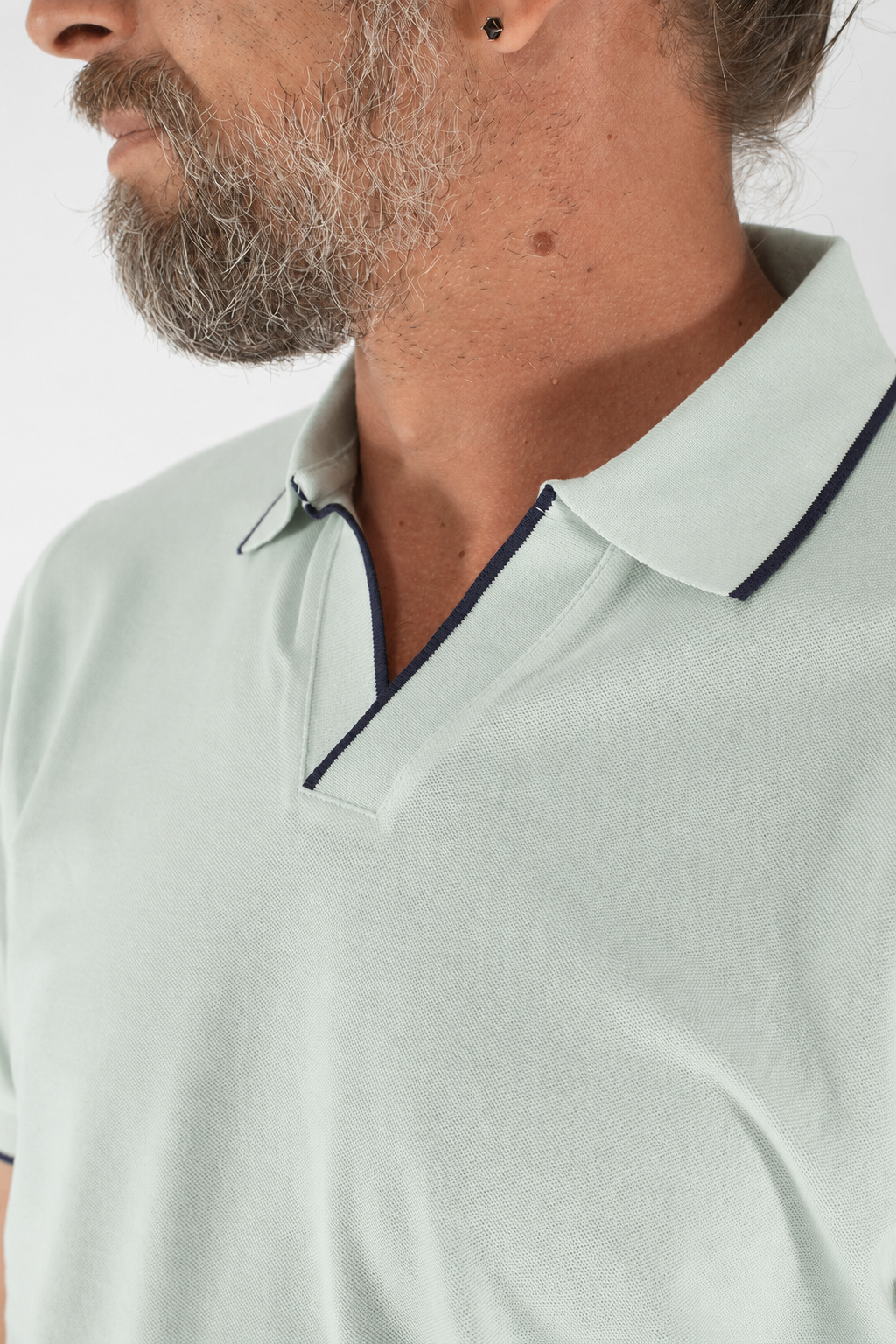 Polo uomo slim fit in cotone elasticizzato con profili colorati