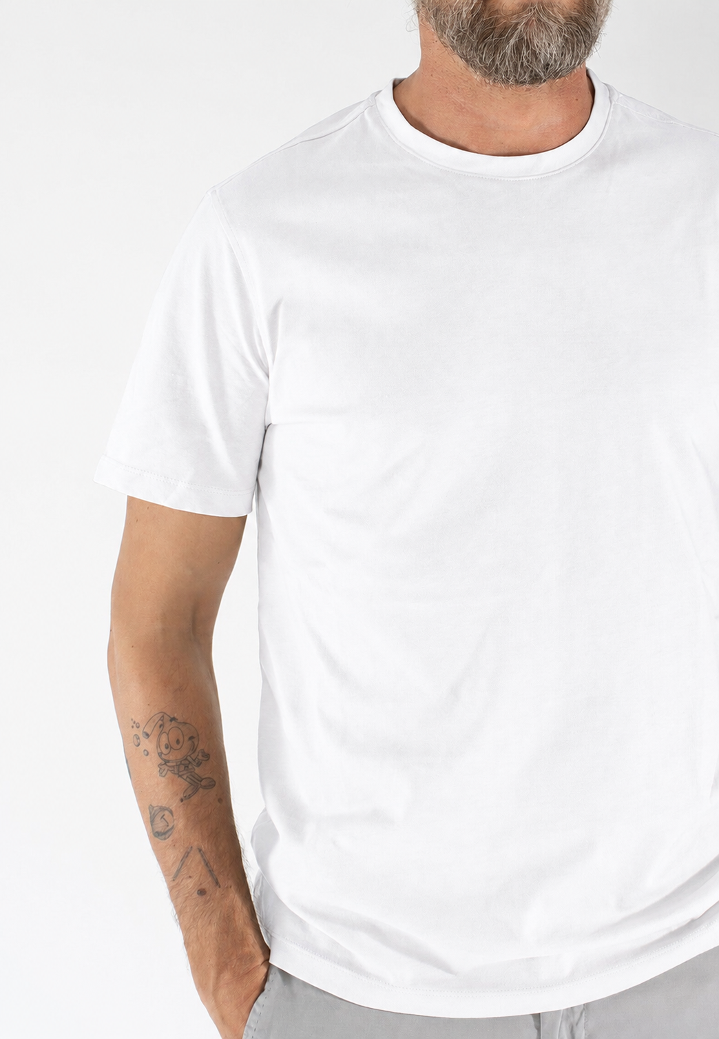 T-shirt uomo girocollo slim fit in 100% cotone